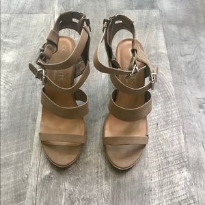 Coconuts by Matisse 9 Beige Strappy Block Sandals